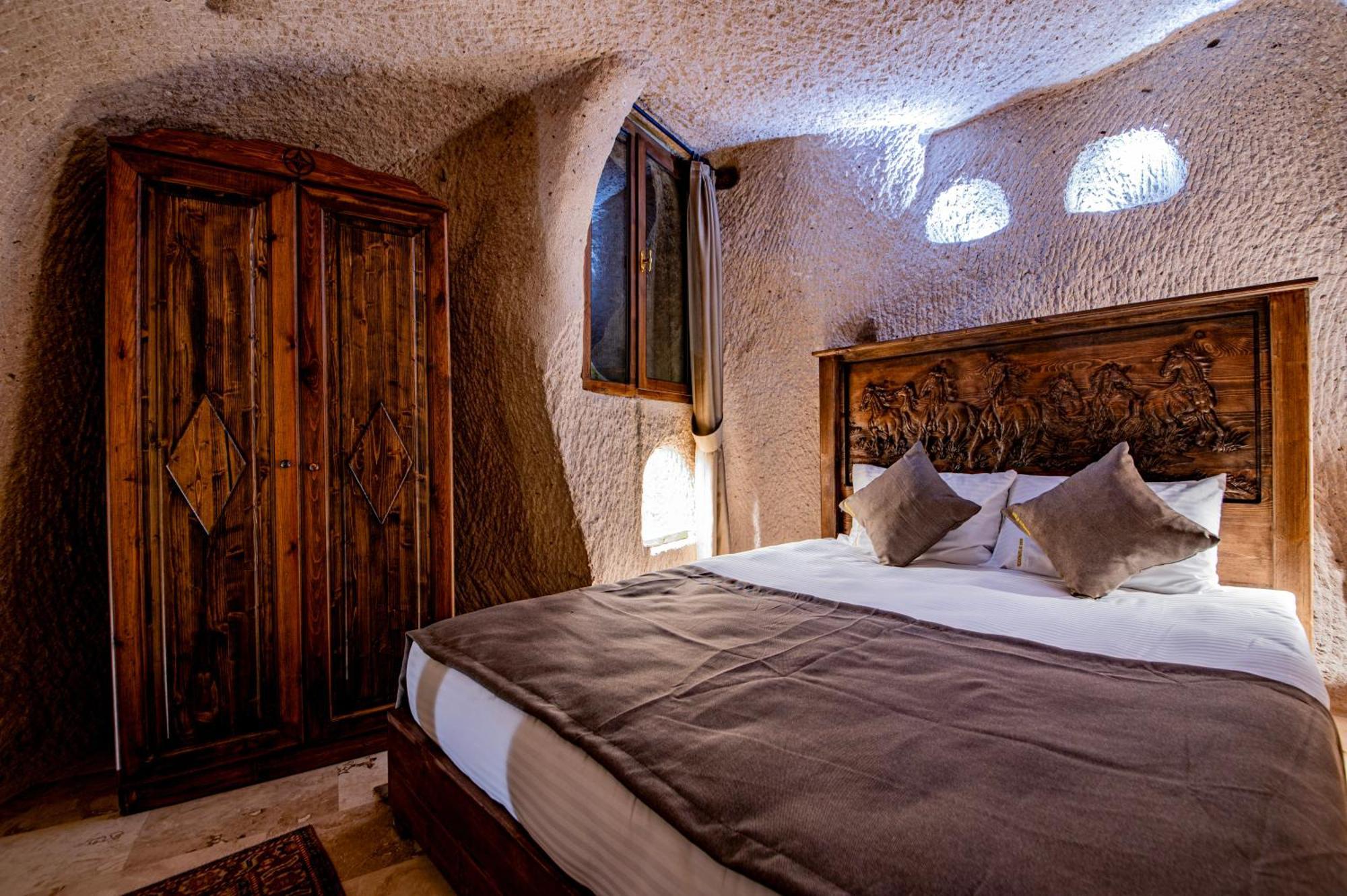 Ages In Cappadocia Üçhisar