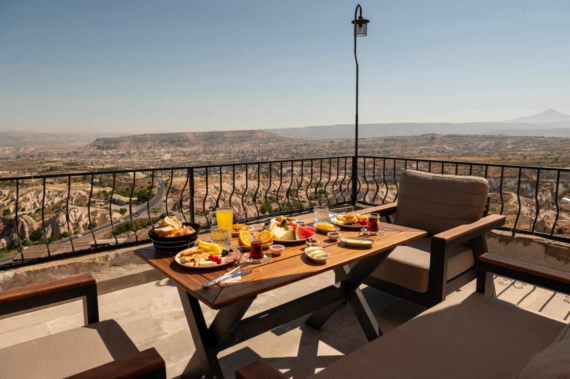 Ages In Cappadocia Hotel *